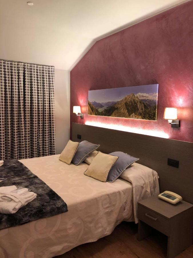 Hotel Berlinghera Сорико Екстер'єр фото